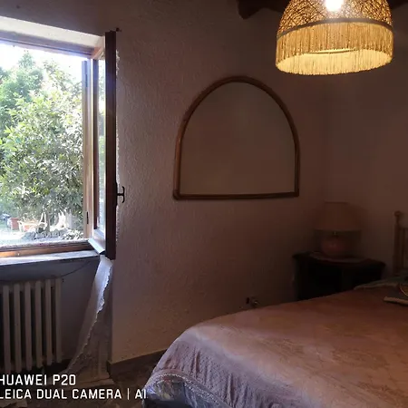 Casa di campagna Ape Regina Montelarco *